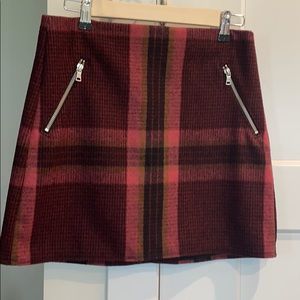 Brand new Gap plaid skirt, size 2!